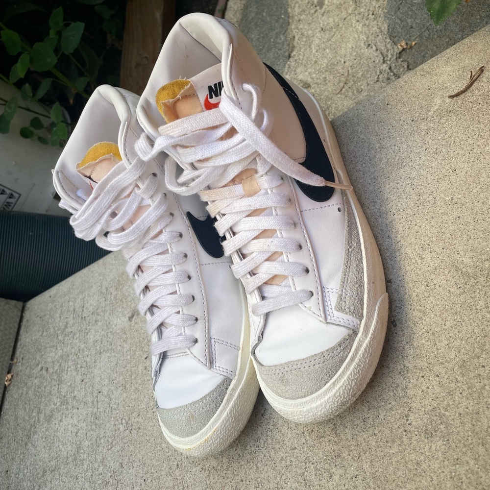 Nike Blazer Mid '77 trainers